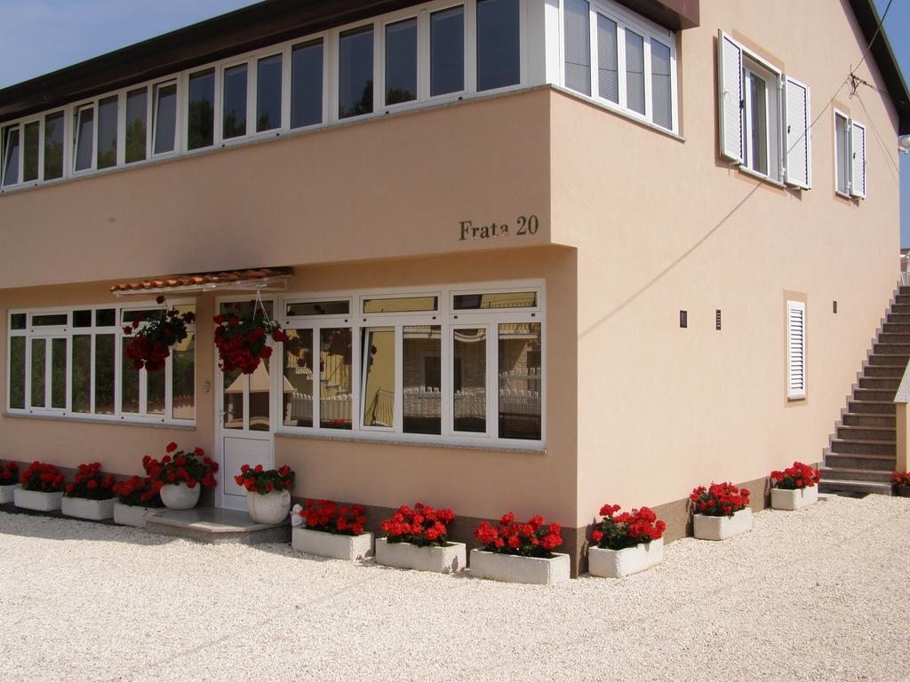 Apartments Rovis Tar-Vabriga Zewnętrze zdjęcie